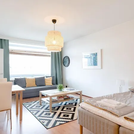Studio With A Big Balcony In Central Huoneisto